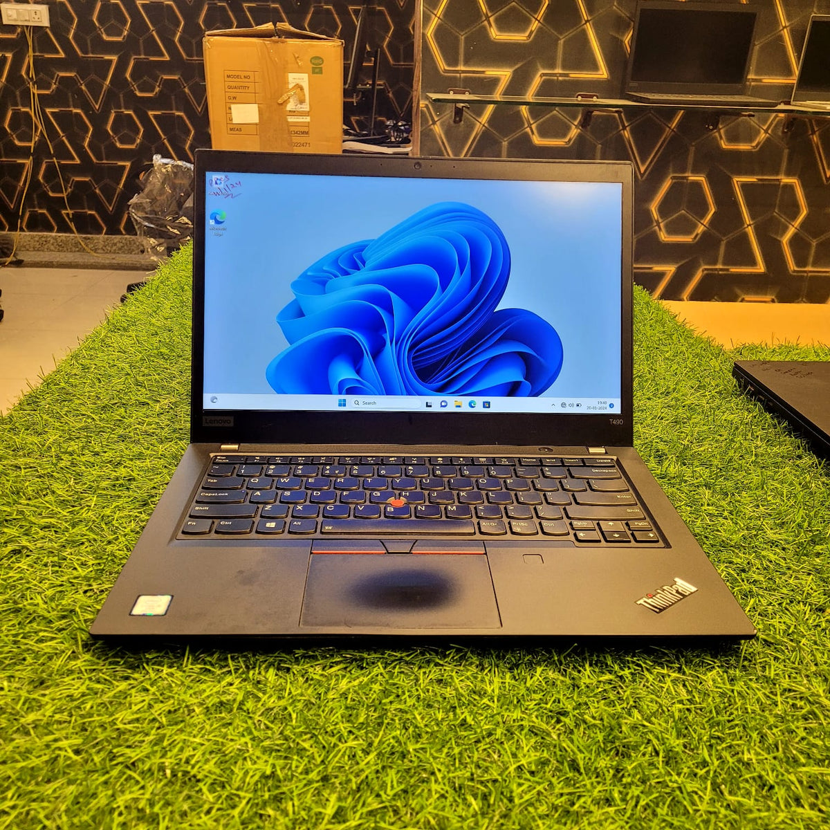 Lenovo Thinkpad T490 Intel Core I5 8th Gen 14" FHD Touch Screen Displa